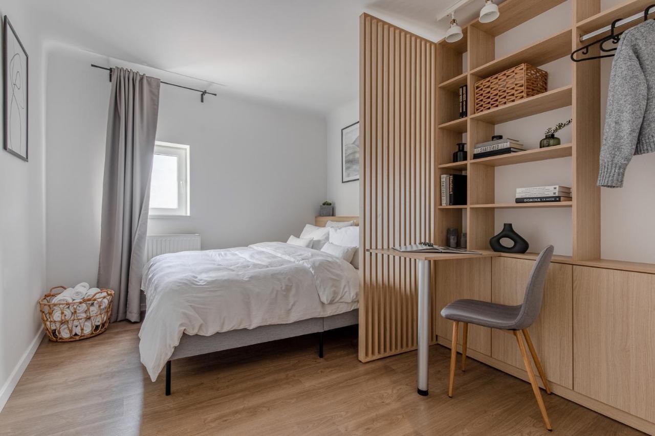 Little Attic By Citylife Suites Bukarest Eksteriør billede